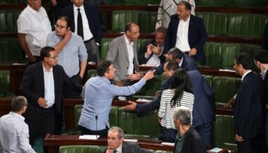 Corruption: le Parlement tunisien adopte une loi controversée