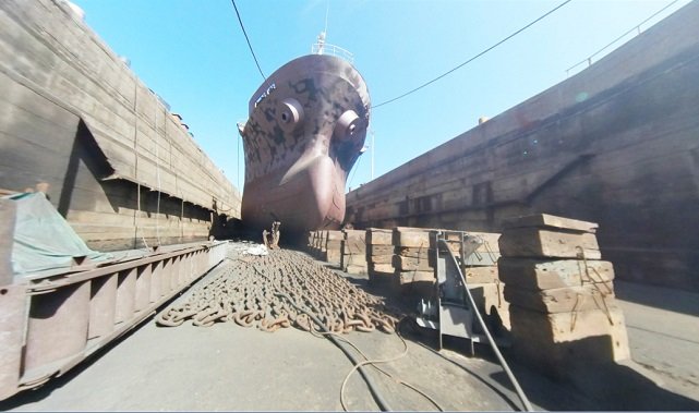 Visite en 360° dans le chantier naval et la cale sèche de Casablanca