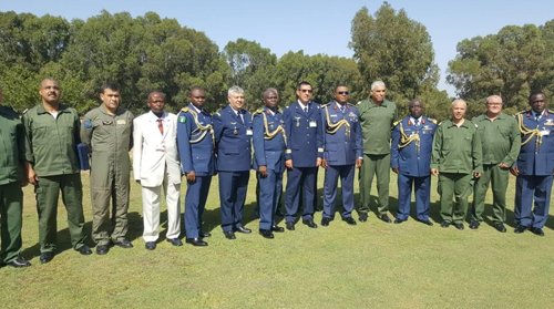 Des membres de l'armée de l'air nigériane en formation au Maroc
