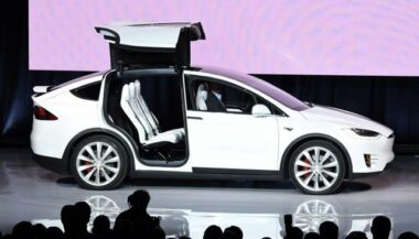 Véhicules électriques: Tesla rappelle 11.000 &ldquo;Model X&rdquo; dans le monde