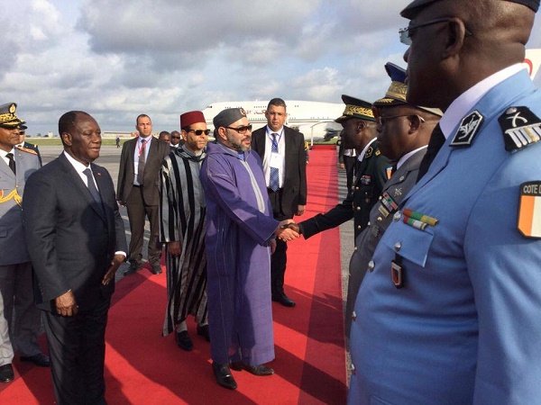 Images. Arrivée du Roi Mohammed VI à Abidjan