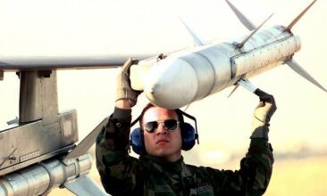 Défense: de nouveaux missiles AMRAAM pour les FRA