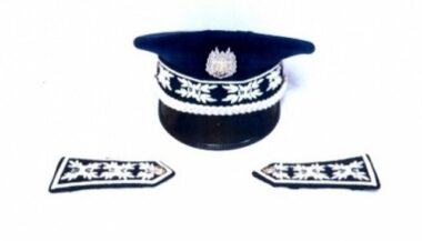 Nouvelles casquettes et nouveaux insignes pour la police marocaine