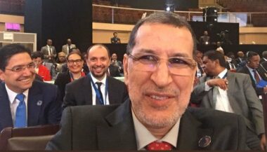 Quand El Otmani s'essaie au selfie