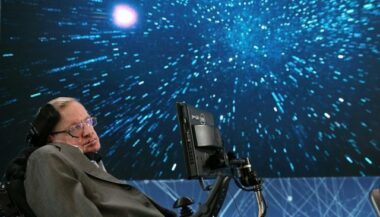 Décès de l'astrophysicien britannique Stephen Hawking à 76 ans
