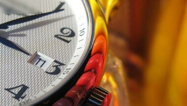 La France passe à l'heure d’été en plein débat sur le changement d’heure