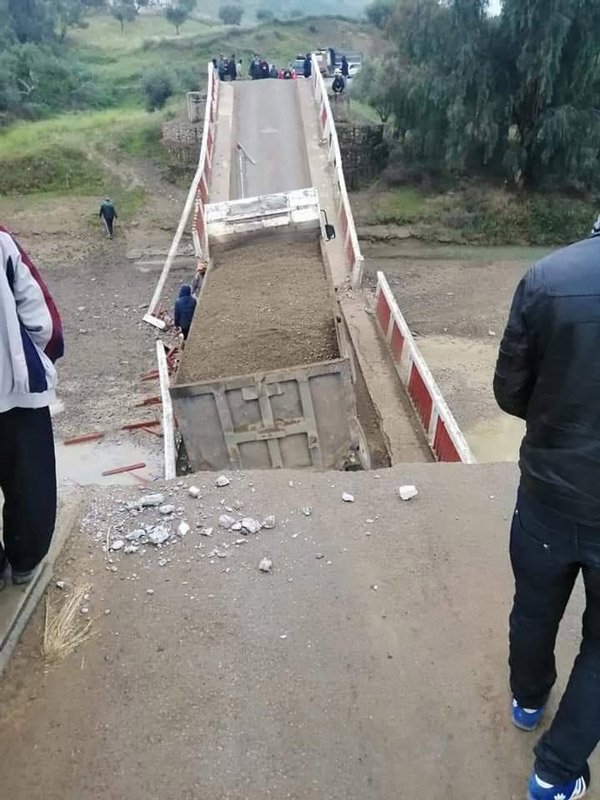 Effondrement d'un pont à Taounate (images)