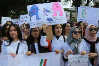 Les étudiants en médecine disent encore non à l'offre du gouvernement