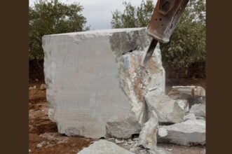 Fès: saisie de plus de 13 T de chira dissimulées dans des plaques de marbre