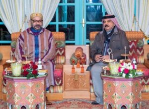 Le Roi Mohammed VI rencontre le Souverain du Bahreïn