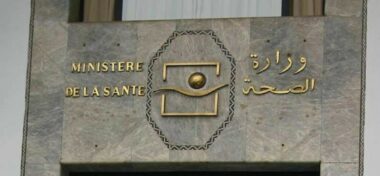 Coronavirus: le ministère de la Santé suit près de 300 &ldquo;cas contacts&rdquo; possibles