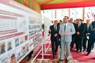 Le Roi lance un programme de valorisation des activités économiques à Fès
