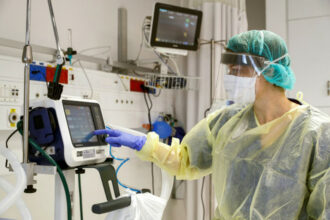 Covid-19: L'OMS prévoit un million de cas confirmés dans les prochains jours