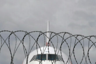 Le trafic aérien passagers enregistre sa plus forte chute depuis le 11 septembre