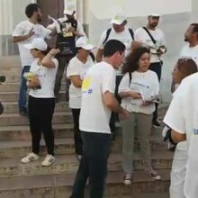 Live. Sur le terrain, avec la #FGD, à Rabat-Océan Chaque jour dans la circonscription de Rabat-Océan, vers 17H00, les 4 candidats de la FGD commencent leur tournée quotidienne de contact avec les électeurs et de porte-à-porte avec leurs #volontaires.