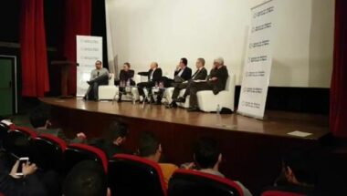 Live: Conférence: Libéralisation du dirham, opportunité ou menace pour le Maroc?