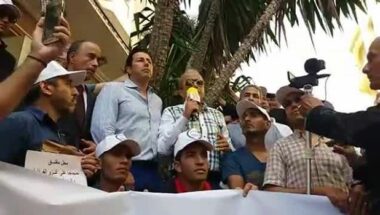 le sit in des commerçants du centre ville de Casablanca, en protestation contre les marchands ambulants