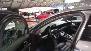 Live: Auto Expo 2018: Présentation des offres PORSCHE