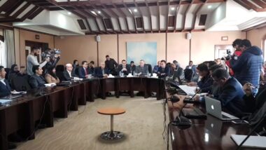 En direct: Najib Boulif présente les résultats préliminaires des enquêtes scientifiques et techniques relatives à la sécurité routière.