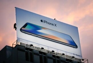 Apple, du garage aux 1.000 milliards de dollars de valeur boursière