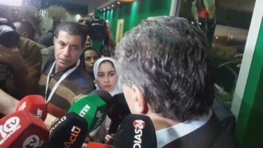 En direct: #SIAM2019: Déclaration du Ministre Aziz Akhennouch sur le stand forum de l'entrepreneur du Crédit Agricole du Maroc. Ce live vous a été présenté par Cosumar sponsor officiel du #SIAM2019