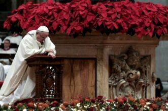 Noël: plaidoyer du pape contre un consumérisme vide de sens