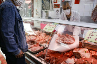 Flambée des matières premières : les viandes rouges et la volaille bientôt impactées