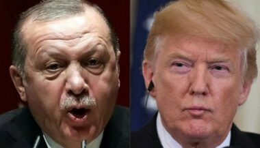 Syrie: Trump menace de &ldquo;dévaster&rdquo; l'économie de la Turquie si elle s'en prend aux Kurdes