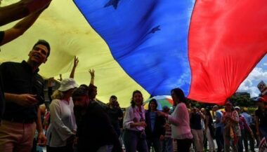 Venezuela: l'opposition défie Maduro dans la rue pour les 20 ans de la révolution