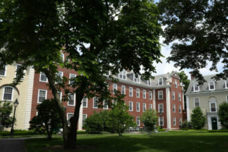 Etudiants étrangers privés de visa: le gouvernement Trump recule face au tollé