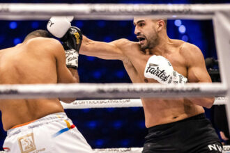 Glory76: Badr Hari s'incline face au Roumain Benjamin Adegbuyi