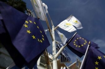 Les Bourses européennes en baisse craignant que Chypre ne serve d'exemple