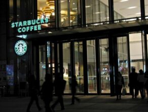 Starbucks et ses tarifs critiqués par les médias chinois