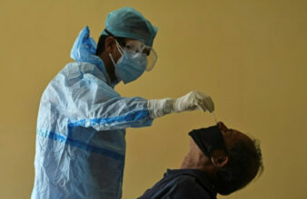 Coronavirus : flambée de cas en Europe, état d'alerte sanitaire à Madrid