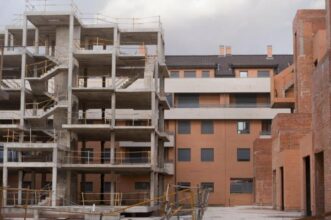 Espagne: la production industrielle poursuit sa chute en juin