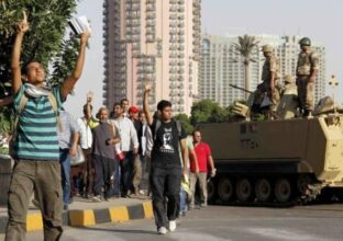 Les violences éclatent de nouveau en Egypte