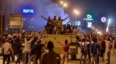 Egypte: confrontation ouverte entre les Frères musulmans et l'armée