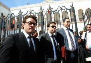 Tunisie: le procès Femen renvoyé, les 3 accusées restent en détention