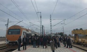 ONCF: Des passagers en colère perturbent la circulation des trains et manifestent à Casa Port
