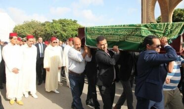 Obsèques de Mohamed Karim Lamrani en présence du Prince Moulay Rachid