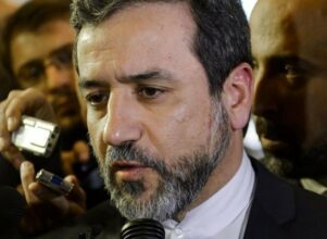 Nucléaire: l’Iran entame d’intenses négociations avant la réunion des «5+1»