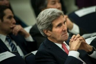 Israël: Kerry revient en pleine polémique sur les relations avec Washington