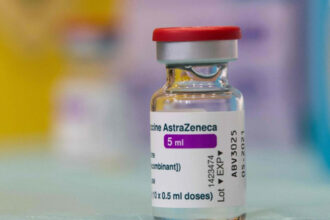 Doutes sur l'efficacité du vaccin AstraZeneca : Les précisions du Dr Tayeb Hamdi