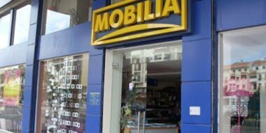 Incapable de se redresser, Mobilia en liquidation judiciaire