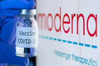 Covid : la France déconseille le vaccin Moderna pour les moins de 30 ans