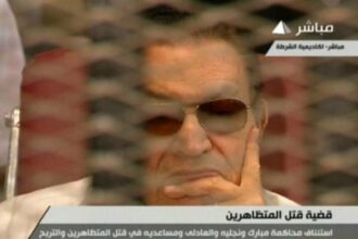 Moubarak doit quitter sa prison pour une résidence surveillée