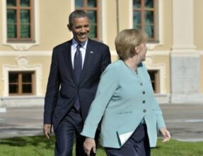 Espionnage: Obama a mis fin aux écoutes de Merkel quand il l'a appris