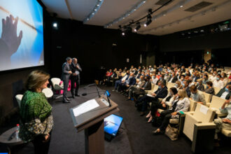 Tourisme: Adel El Fakir à Paris pour préparer la relance