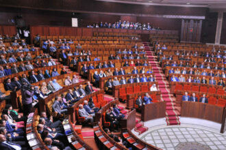 Premier vote par voie électronique à la Chambre des conseillers