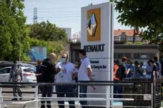 Renault France: &ldquo;Il faut accepter qu'il y ait une partie de restructurations&rdquo;